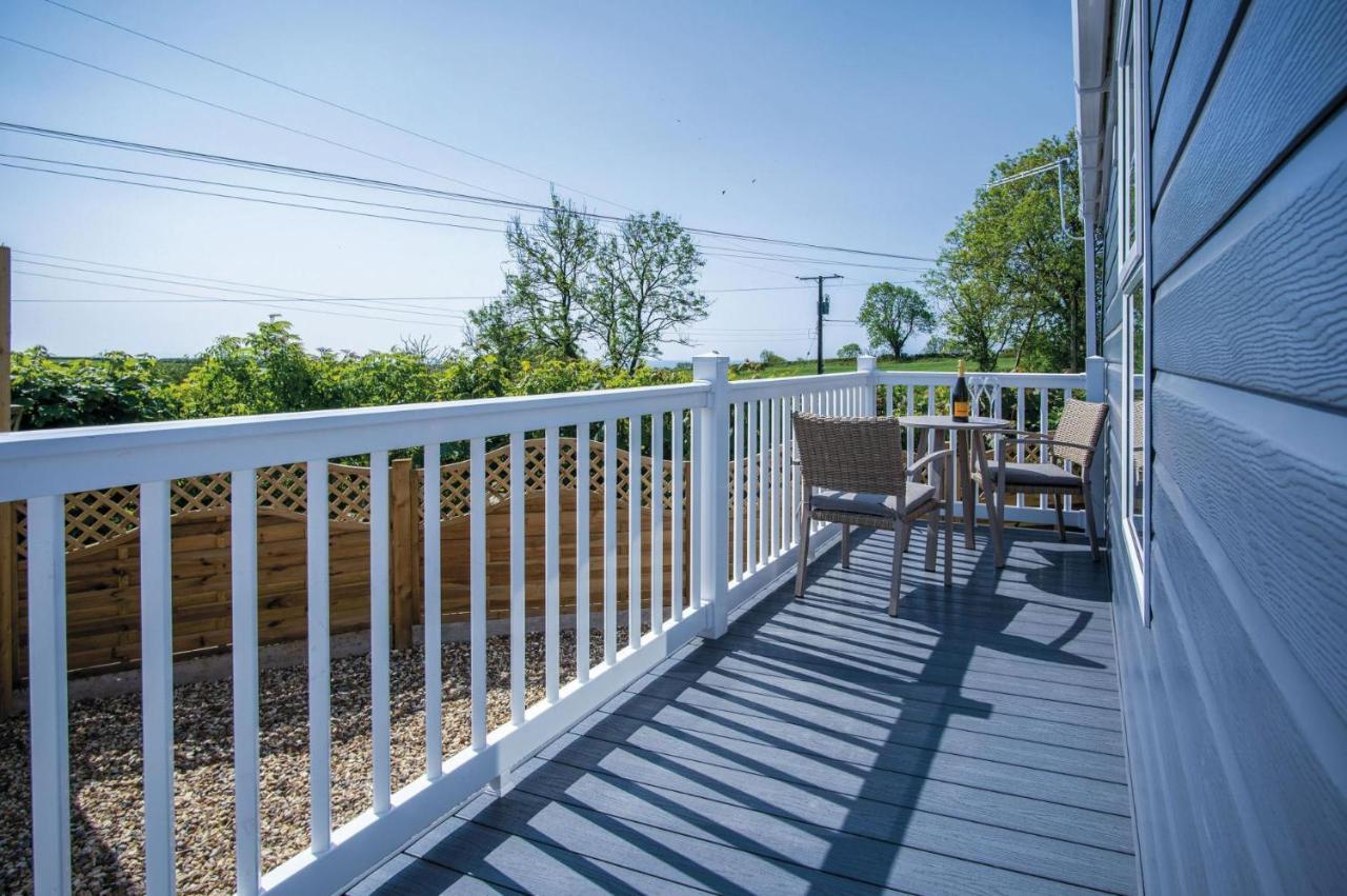 The Studio - 1 Bedroom Cabin - Amroth Exterior foto