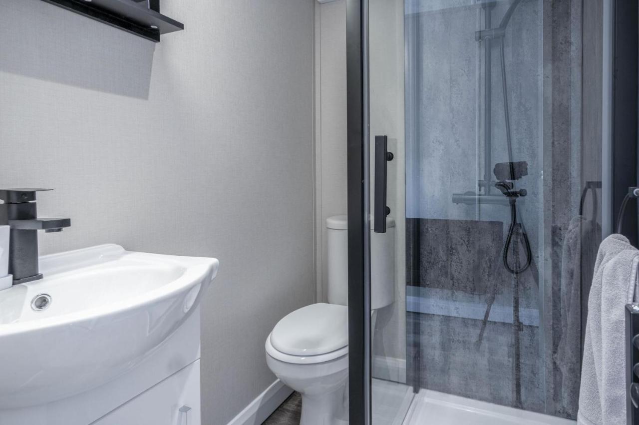 The Studio - 1 Bedroom Cabin - Amroth Exterior foto